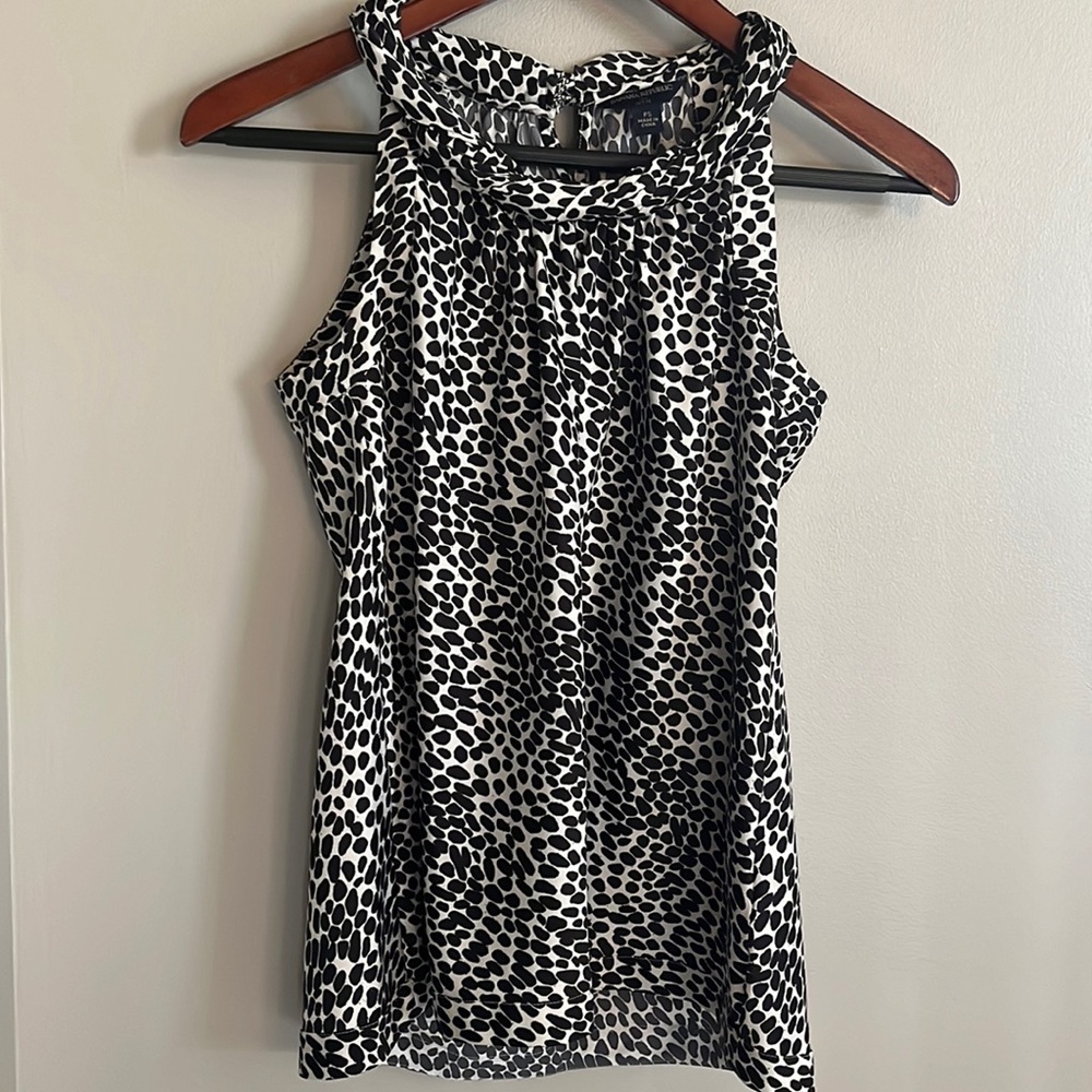 Banana Republic Sleeveless Blouse Abstract Dots